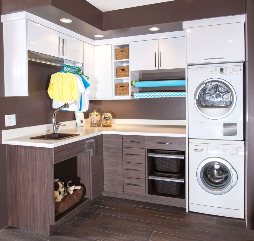 Two-Toned Laundry Room