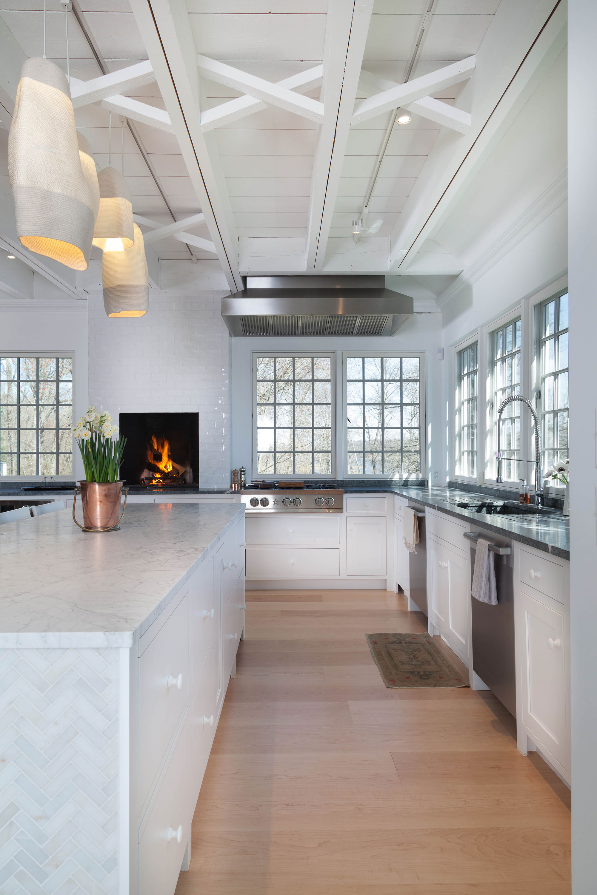Light Beige Modern Farmhouse Kitchen - Crystal Cabinets