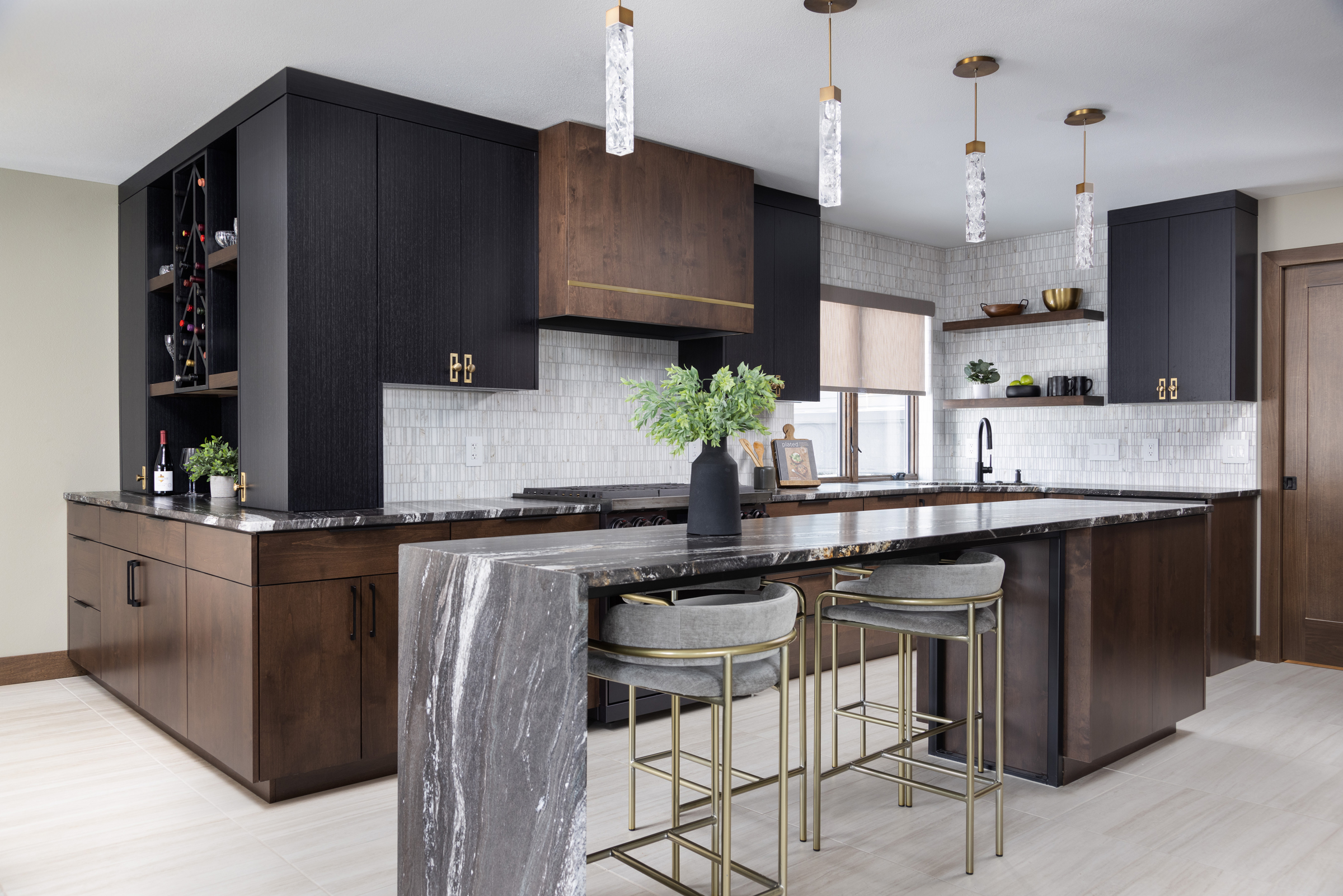Kitchenette - Transitional - Kitchen - Minneapolis - by A & K Custom  Cabinetry